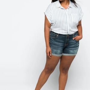 VIGOSS Marley Midrise Cuff Distressed Short Stretch Size 22